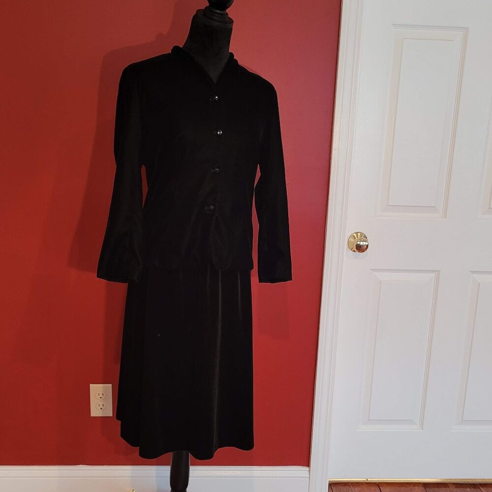Black velvet suit set